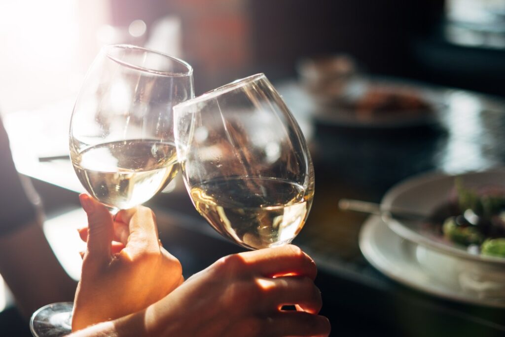 How much profit does a restaurant make on wine